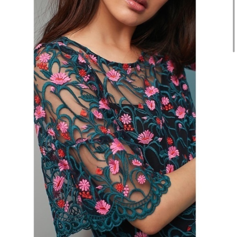 Anthropologie Floral Embroidered Mesh Tunic 
by Moulinette Soeurs
XSmall